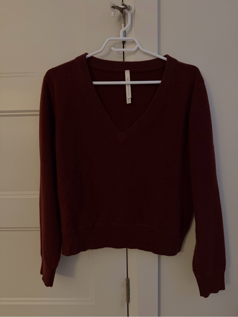 Babaton Cashmere V-Neck Sweater - Burgundy